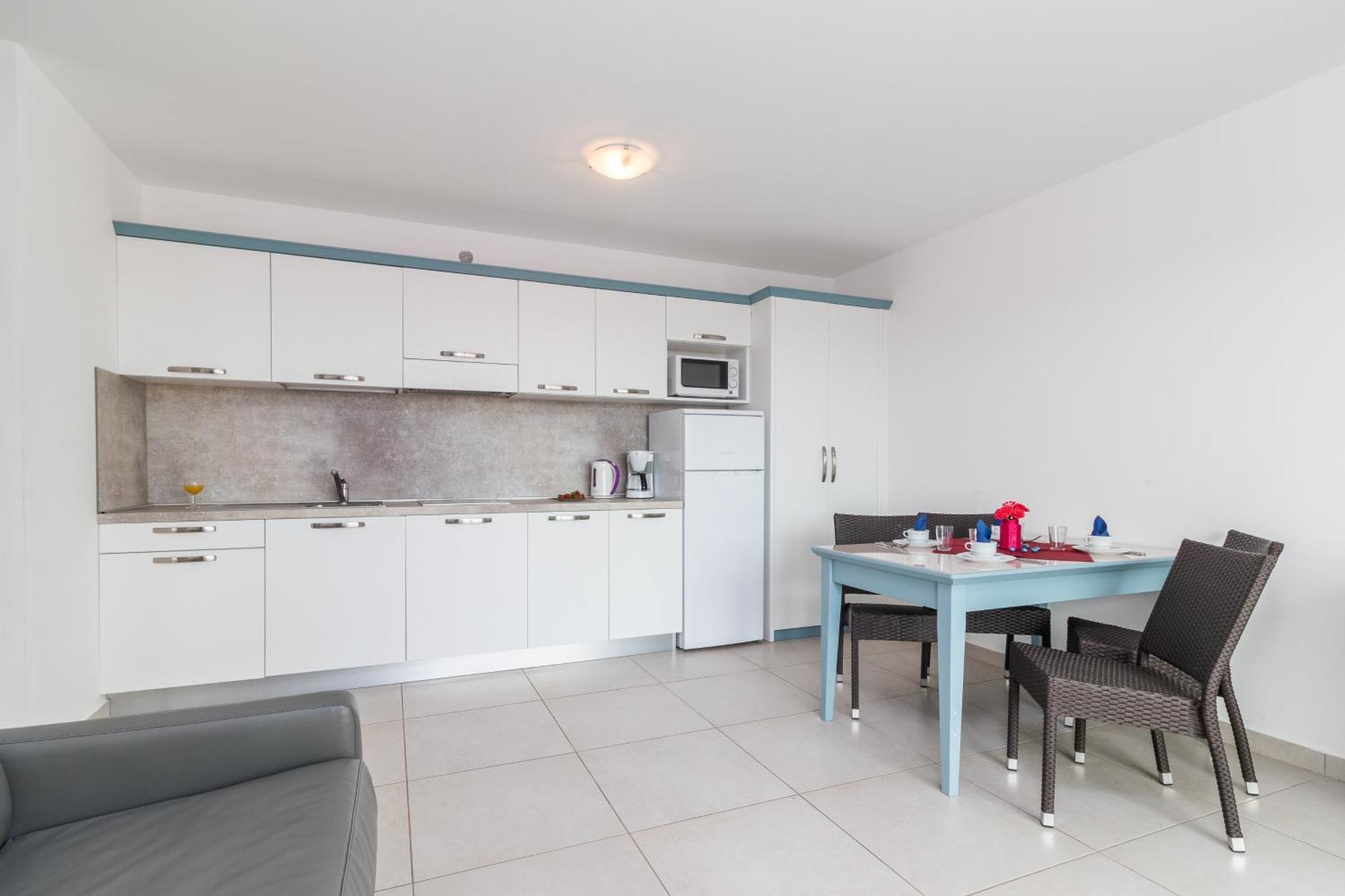 Residence Superior Del Mar Banjole Habitación foto